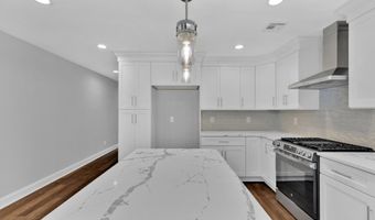 723 Monmouth Pkwy, North Middletown, NJ 07748