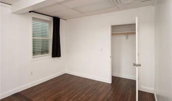 413 High St, Bristol, RI 02809