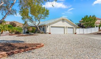 16501 Menahka Rd, Apple Valley, CA 92307