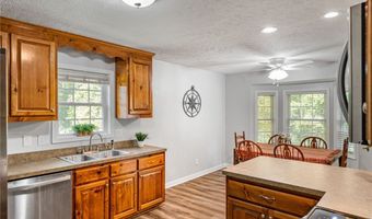 244 Parkwood Dr, Aylett, VA 23009