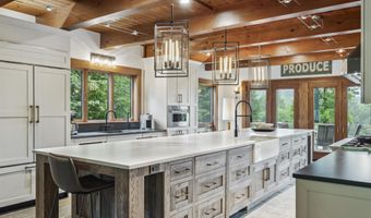 463 North Rd, Barnard, VT 05032