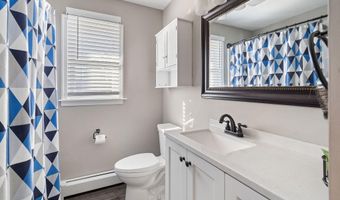 833 Ocean Ave, Beachwood, NJ 08722