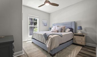 121 Grande View Dr, Biloxi, MS 39531