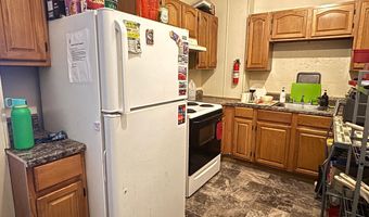822 N 5TH St, Reading, PA 19601