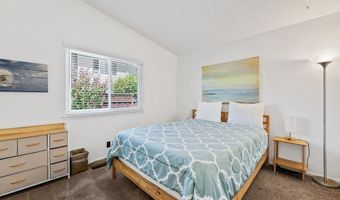 208 Valencia Ave, Aptos, CA 95003