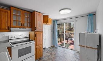 14 Paddock Ave, Alloway, NJ 07422