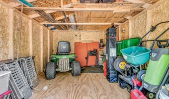1391 Turner St, Auburn, ME 04210
