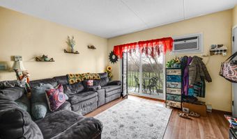 961 N Rohlwing Rd 201B, Addison, IL 60101