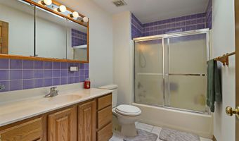 26268 W Springwell Ave, Antioch, IL 60002