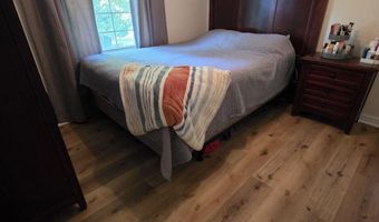 19 Park Lane Dr, Athens, OH 45701
