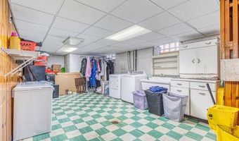 17237 Philomene Blvd, Allen Park, MI 48101