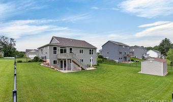 5901 Lynn Dr, Allendale, MI 49401
