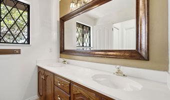1501 E MAPLE HILLS Dr S, Bountiful, UT 84010