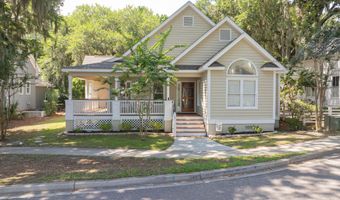 7 Holbrook Dr, Beaufort, SC 29902