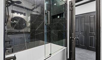 4160 Towne Green Cir, Addison, TX 75001