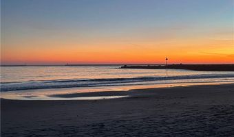 232 Sand Hill Cove Rd 232 C, Narragansett, RI 02882