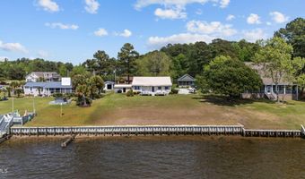 66 E North Shore Ln, Arapahoe, NC 28510