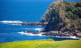 402 Mehana Rd, Haiku, HI 96708