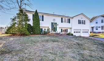 25 Sprague Ave, Lincoln, RI 02865