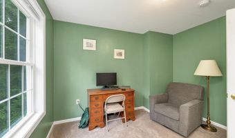 19 Linwood Dr, Alton, NH 03809