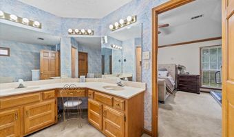 3889 OAK Trce, Bartlett, TN 38135
