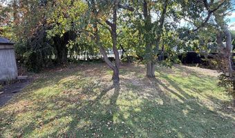 967 Sunrise Hwy, Long Island City, NY 11704