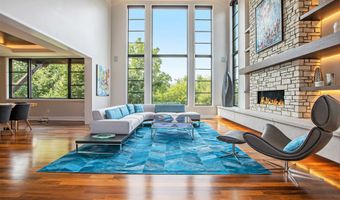 307 Windy Crest Dr, Ann Arbor, MI 48105