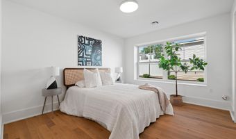 525 AVENUE E 1, Bayonne, NJ 07002
