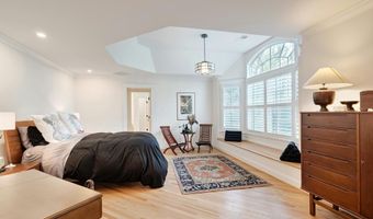 2807 1ST Rd N, Arlington, VA 22201
