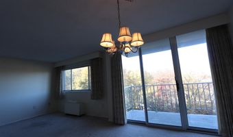 2059 HUNTINGTON Ave 612, Alexandria, VA 22303