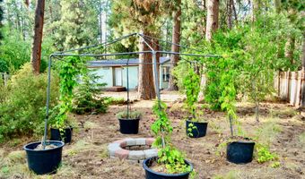 19124 River Woods Dr, Bend, OR 97702