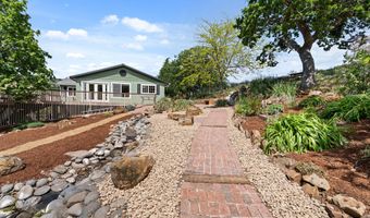 2140 N Valley View Rd, Ashland, OR 97520