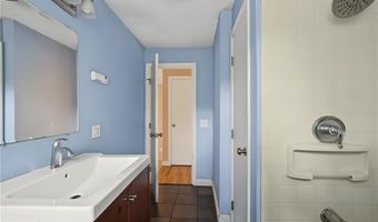 15 Atlantic Ave, North Providence, RI 02904