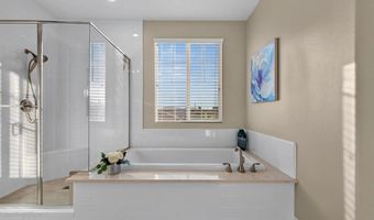 2077 Del Rincon Pl, Escondido, CA 92026
