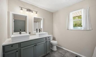 696 N Hickory St, Atoka, OK 74525