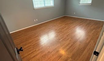 3105 N McMillan Ave, Bethany, OK 73008