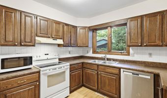 10 Krystana Way, Madison, WI 53711