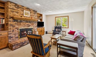 1601 S IRMA St, Appleton, WI 54915