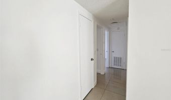 6004 FORTUNE Pl, Apollo Beach, FL 33572