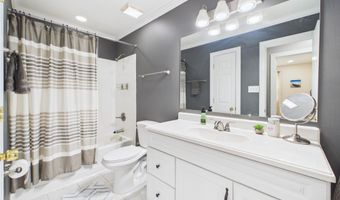33 STEPHANIE Dr, Bear, DE 19701