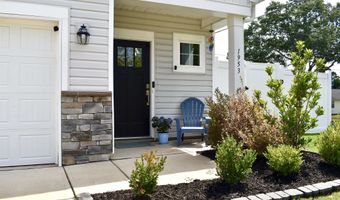 1953 Landrow Ln, Boiling Springs, SC 29316