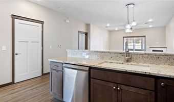 1354 Cypress Ct, Altoona, WI 54720