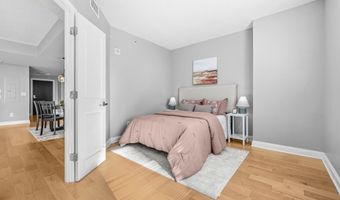 1020 N HIGHLAND St 524, Arlington, VA 22201