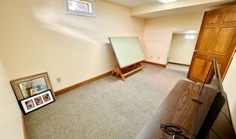 1045 Broadway, Bangor, ME 04401