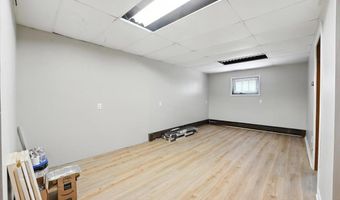16 OAK St, Bayonne, NJ 07002