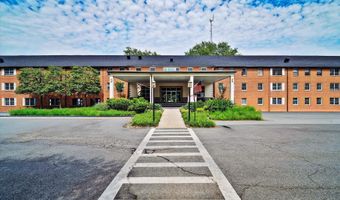 5301 WESTBARD Cir 328, Bethesda, MD 20816