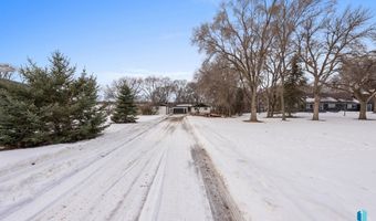 1121 S Splitrock Blvd, Brandon, SD 57005