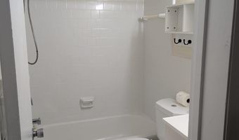 3210 S 28TH St 304, Alexandria, VA 22302