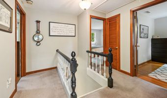 876 S Brooksvale Rd, Cheshire, CT 06410