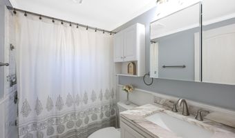 9 Marilyn Rd, Bourne, MA 02532